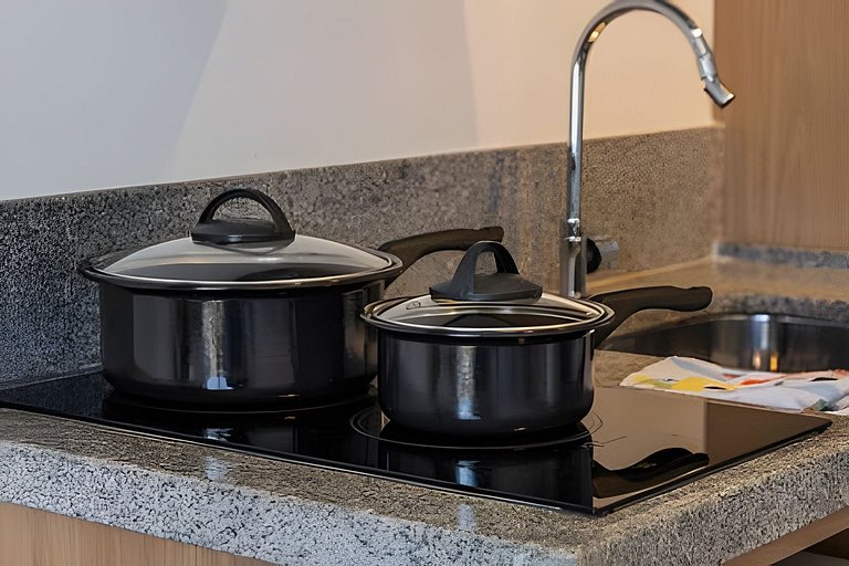 Studio completo Prox Hosp Moriah, 600m metrô&Shop