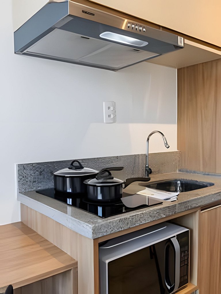 Studio completo Prox Hosp Moriah, 600m metrô&Shop