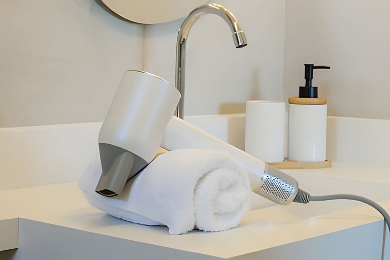 Apto Luxo, cama Queen, próx  Aeroporto, metrô shop