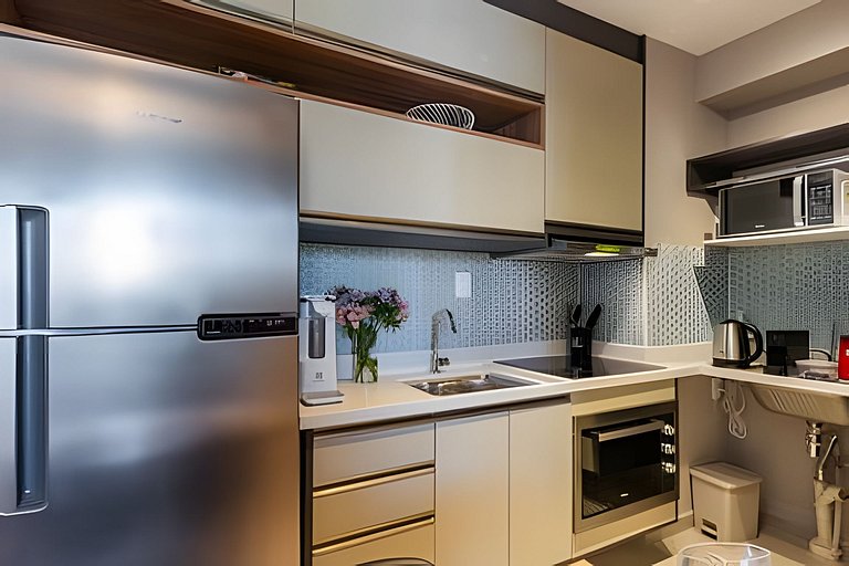 Apto Luxo, cama Queen, próx  Aeroporto, metrô shop