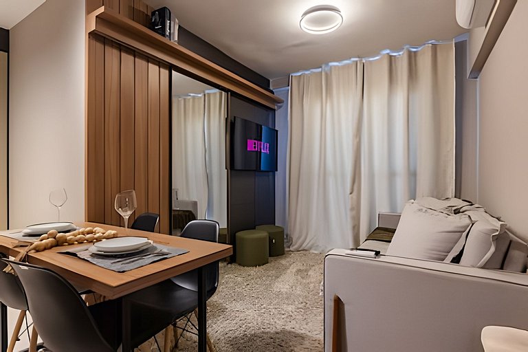 Apto Luxo, cama Queen, próx  Aeroporto, metrô shop