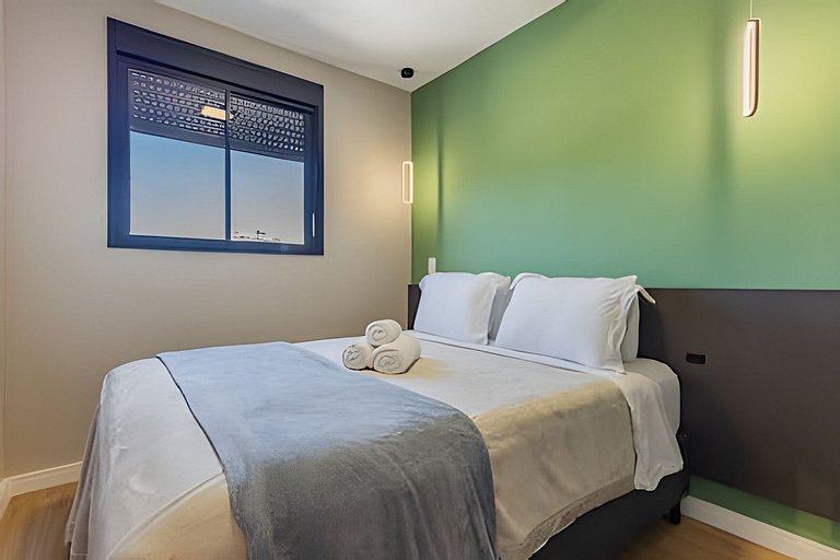 Apto Luxo, cama Queen, próx  Aeroporto, metrô shop