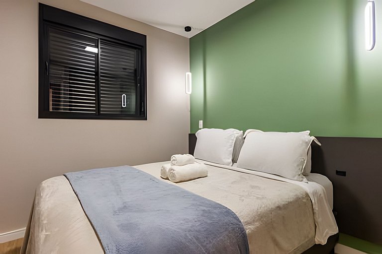 Apto Luxo, cama Queen, próx  Aeroporto, metrô shop