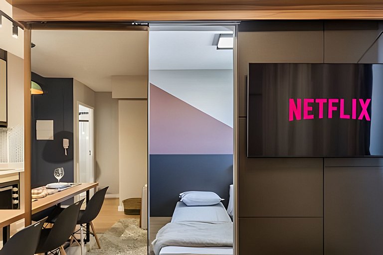 Apto Luxo, cama Queen, próx  Aeroporto, metrô shop