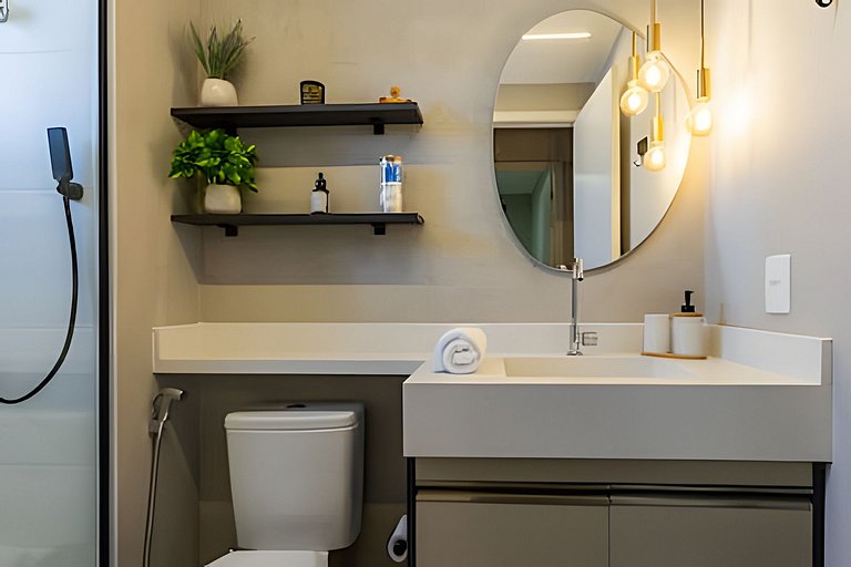 Apto Luxo, cama Queen, próx  Aeroporto, metrô shop