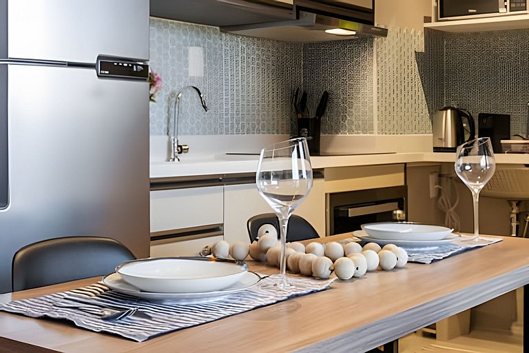 Apto Luxo, cama Queen, próx  Aeroporto, metrô shop