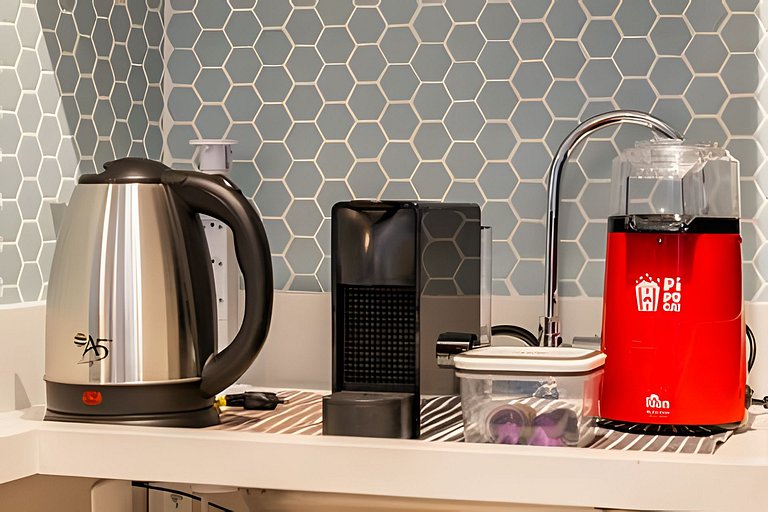 Apto Luxo, cama Queen, próx  Aeroporto, metrô shop