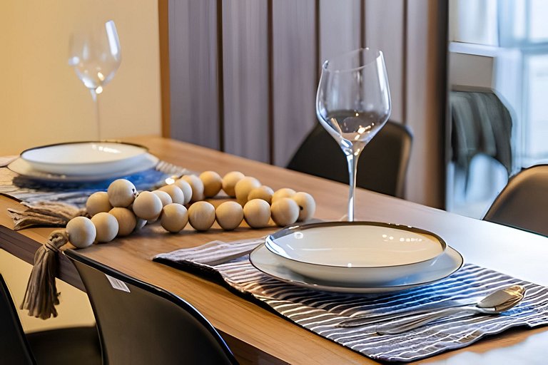 Apto Luxo, cama Queen, próx  Aeroporto, metrô shop