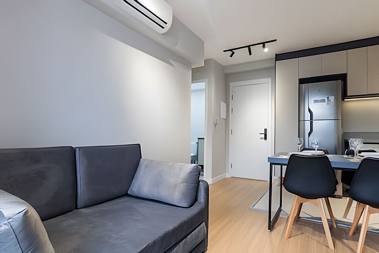 Ap climatizado, janela anti-ruído, prox aero/shop