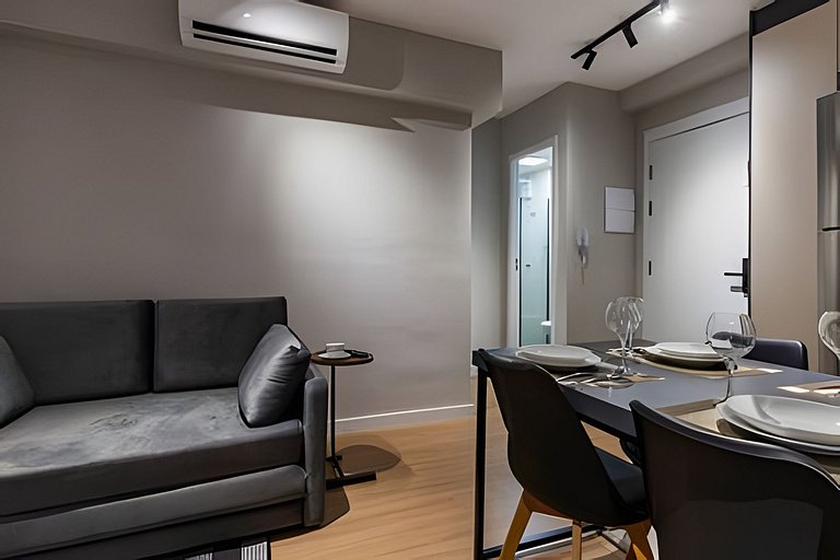 Ap climatizado, janela anti-ruído, prox aero/shop