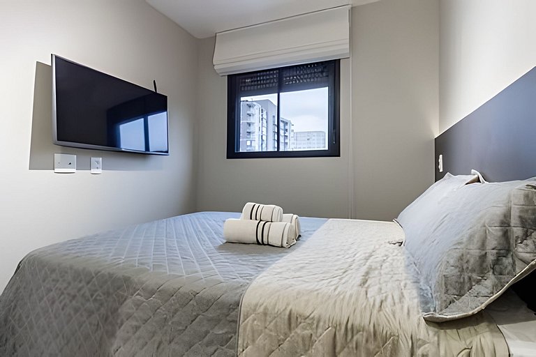 Ap climatizado, janela anti-ruído, prox aero/shop