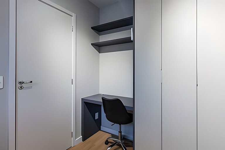 Ap climatizado, janela anti-ruído, prox aero/shop