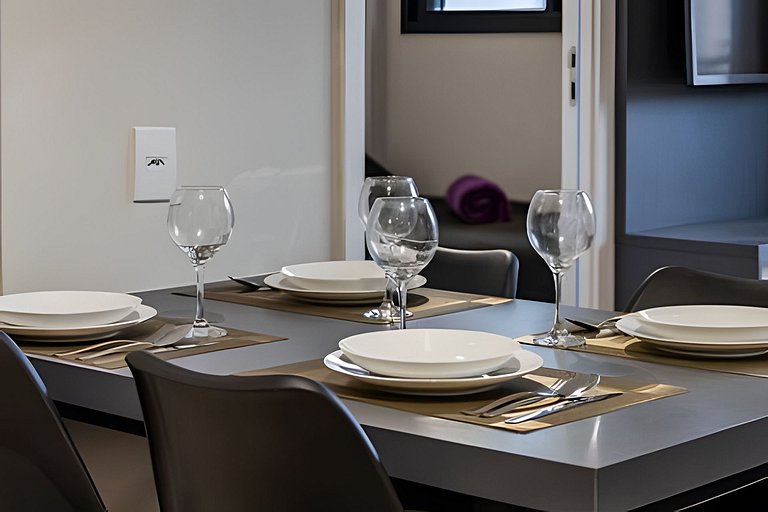 Ap climatizado, janela anti-ruído, prox aero/shop