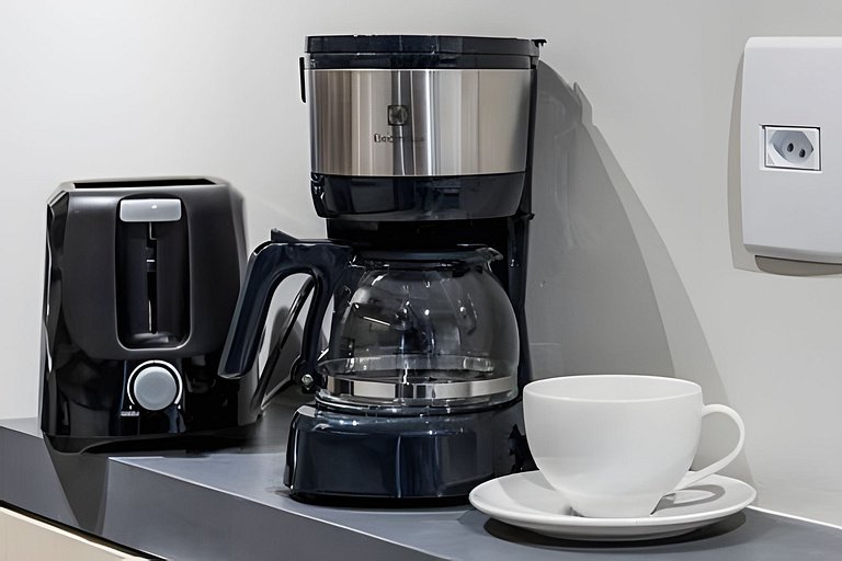 Ap climatizado, janela anti-ruído, prox aero/shop