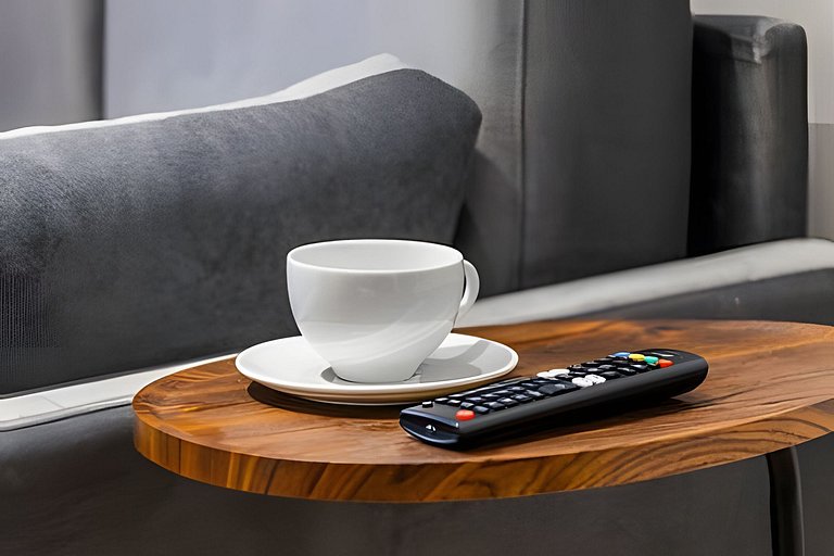 Ap climatizado, janela anti-ruído, prox aero/shop