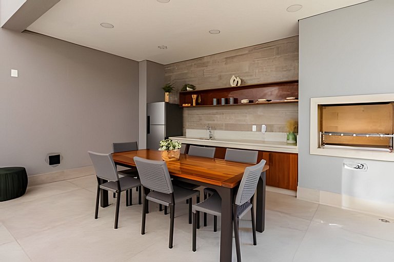 Ap climatizado, janela anti-ruído, prox aero/shop