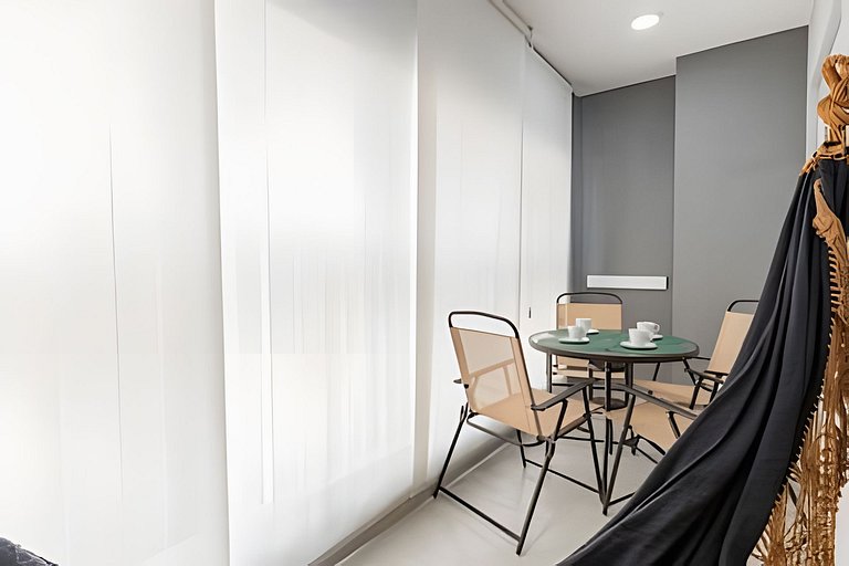 Apê Luxo de 2 quartos,  A/C Brooklin a 5min Metrô