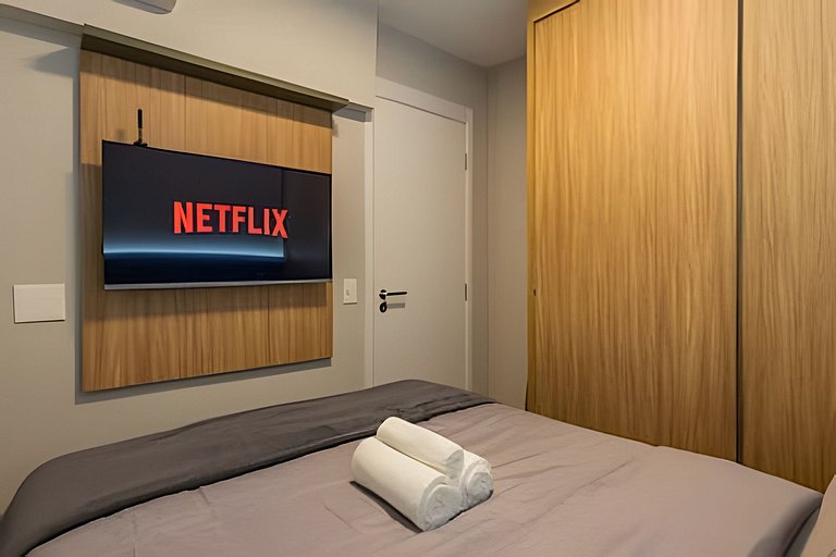 Apê Luxo de 2 quartos,  A/C Brooklin a 5min Metrô