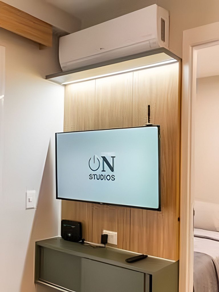 Apê Luxo de 2 quartos,  A/C Brooklin a 5min Metrô