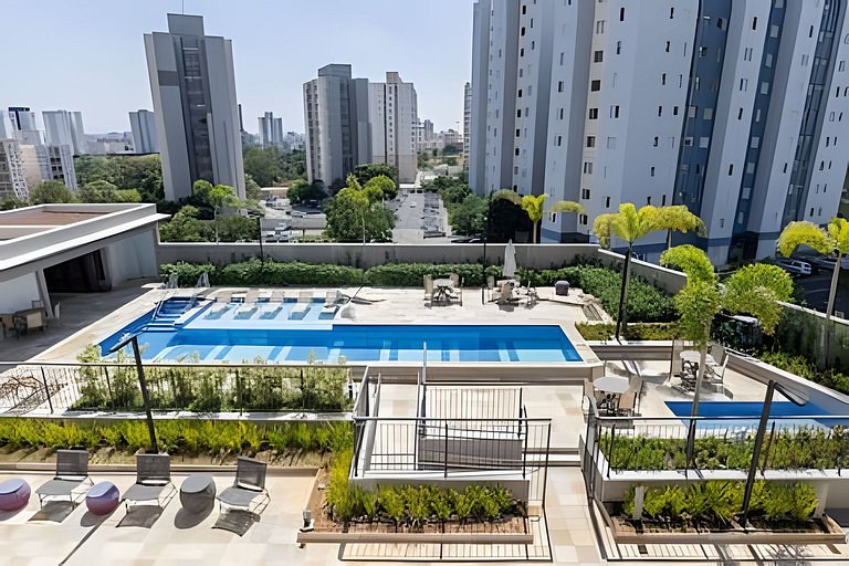 Apê Campolim, c/ vaga, piscina e 200m Shop e A/C