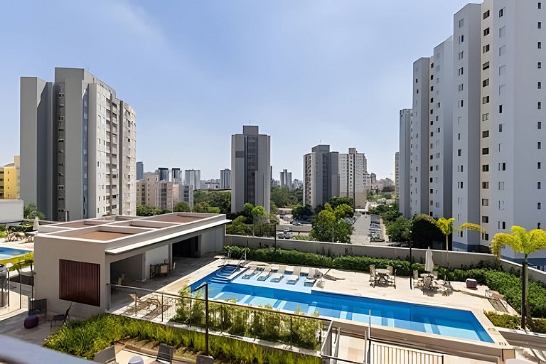 Apê Campolim, c/ vaga, piscina e 200m Shop e A/C