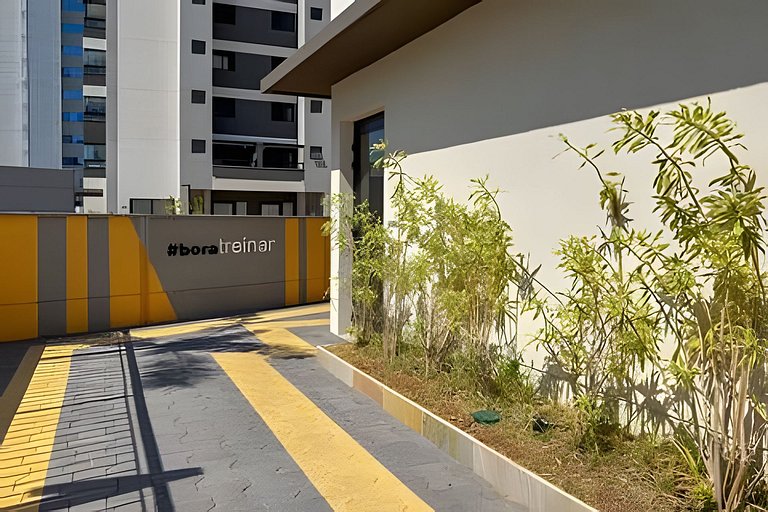 Apê Campolim, c/ vaga, piscina e 200m Shop e A/C