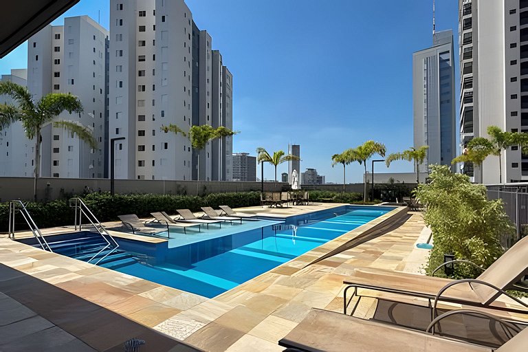 Apê Campolim, c/ vaga, piscina e 200m Shop e A/C